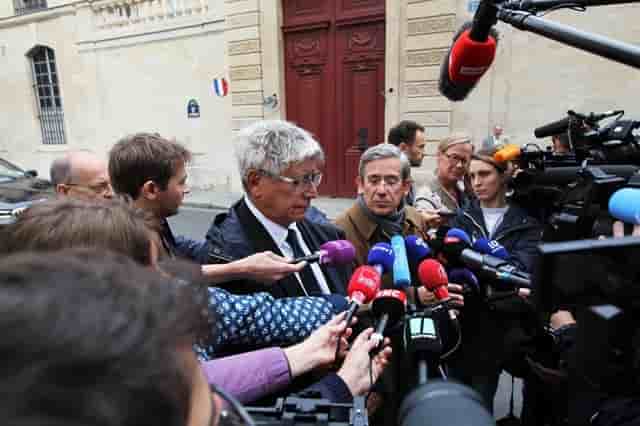 Eric Coquerel et Charles de Courson à la sortie de leur entrevue à Matignon mardi 17 septembre 2023.
