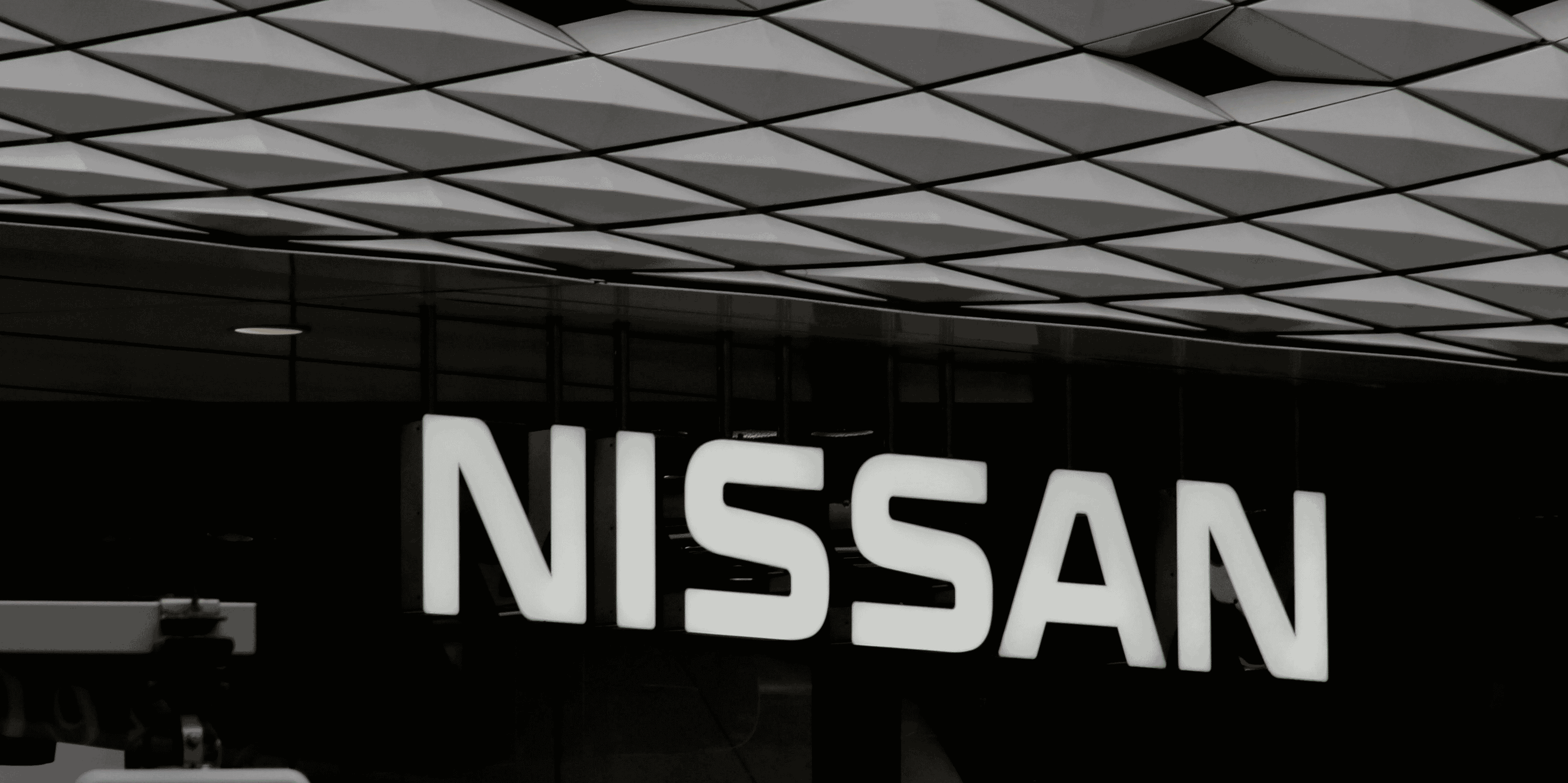 Nissan abaisse ses previsions annuelles, evoque le yen