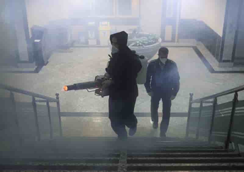Coronavirus: l'iran interdit les deplacements interurbains
