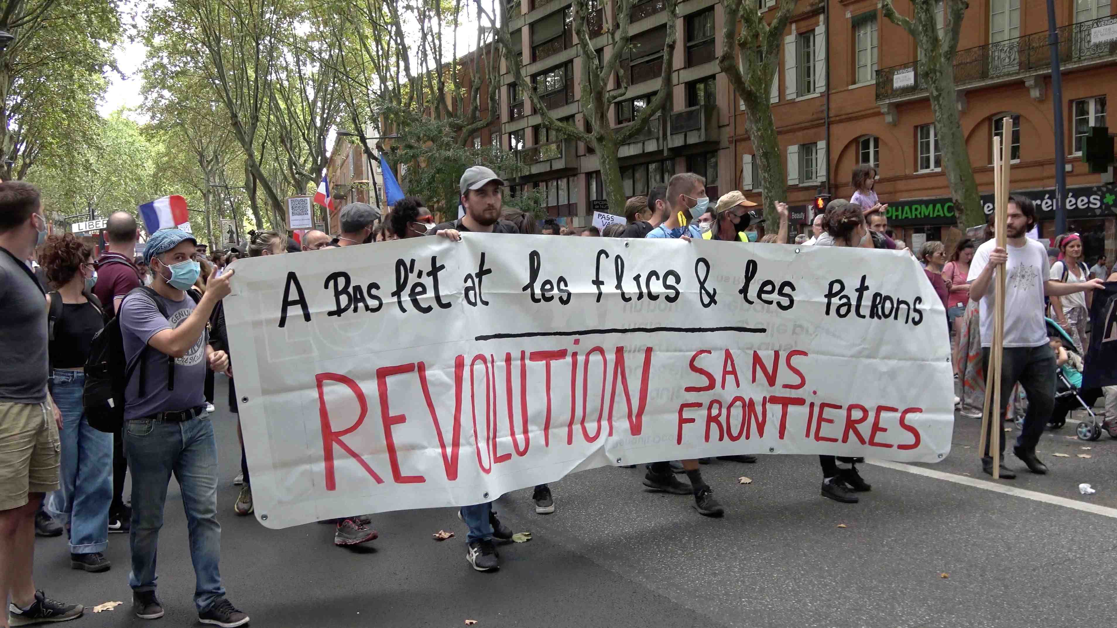 France: la mobilisation se poursuit contre le "pass sanitaire"