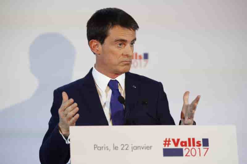 Valls juge hamon "ambigu" sur la laicite