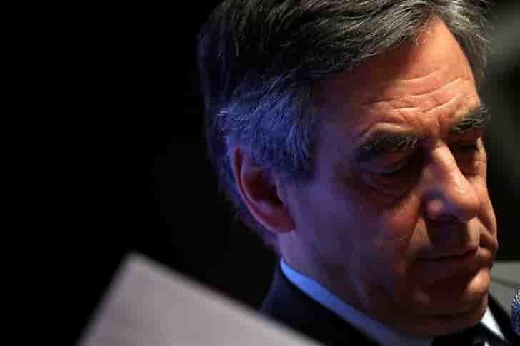 Fillon pret a parler avec valls au nom du redressement du pays