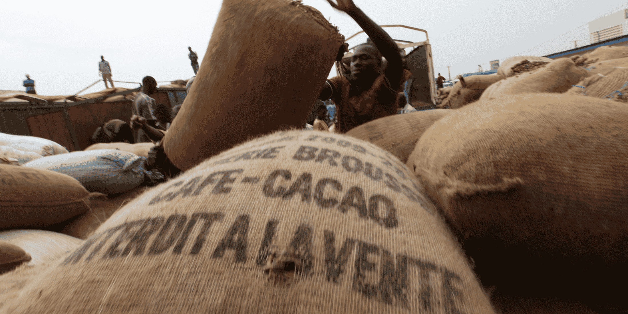 Entrepôt de cacao en Côte d'Ivoire