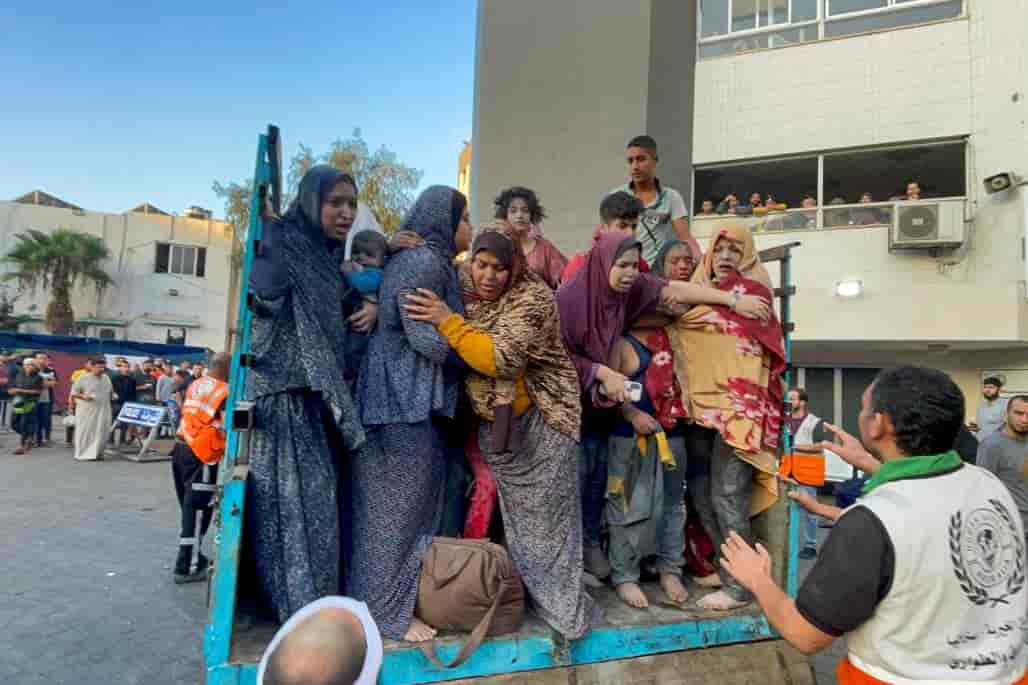 Des blesses arrivant a l'hopital shifa de gaza