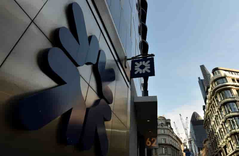 L'etat britannique reduit encore sa participation dans lloyds
