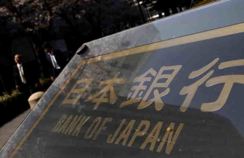 La boj devrait observer le statu quo malgre la recente flambee du yen