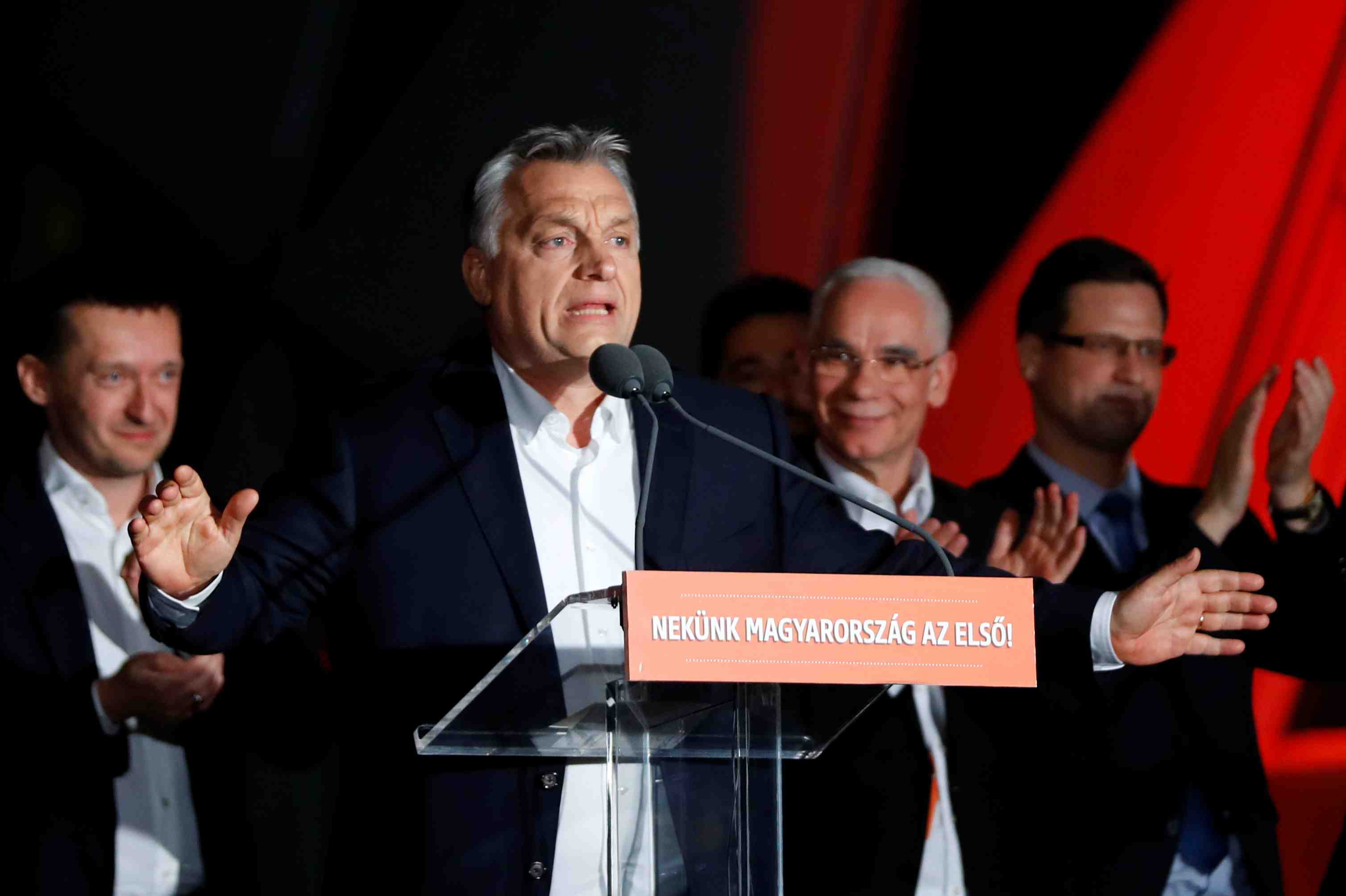 La loi anti-soros, priorite de la droite hongroise