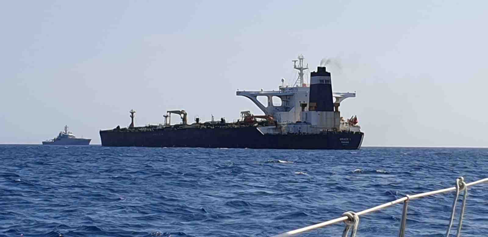 Un petrolier en route vers la syrie arraisonne a gibraltar