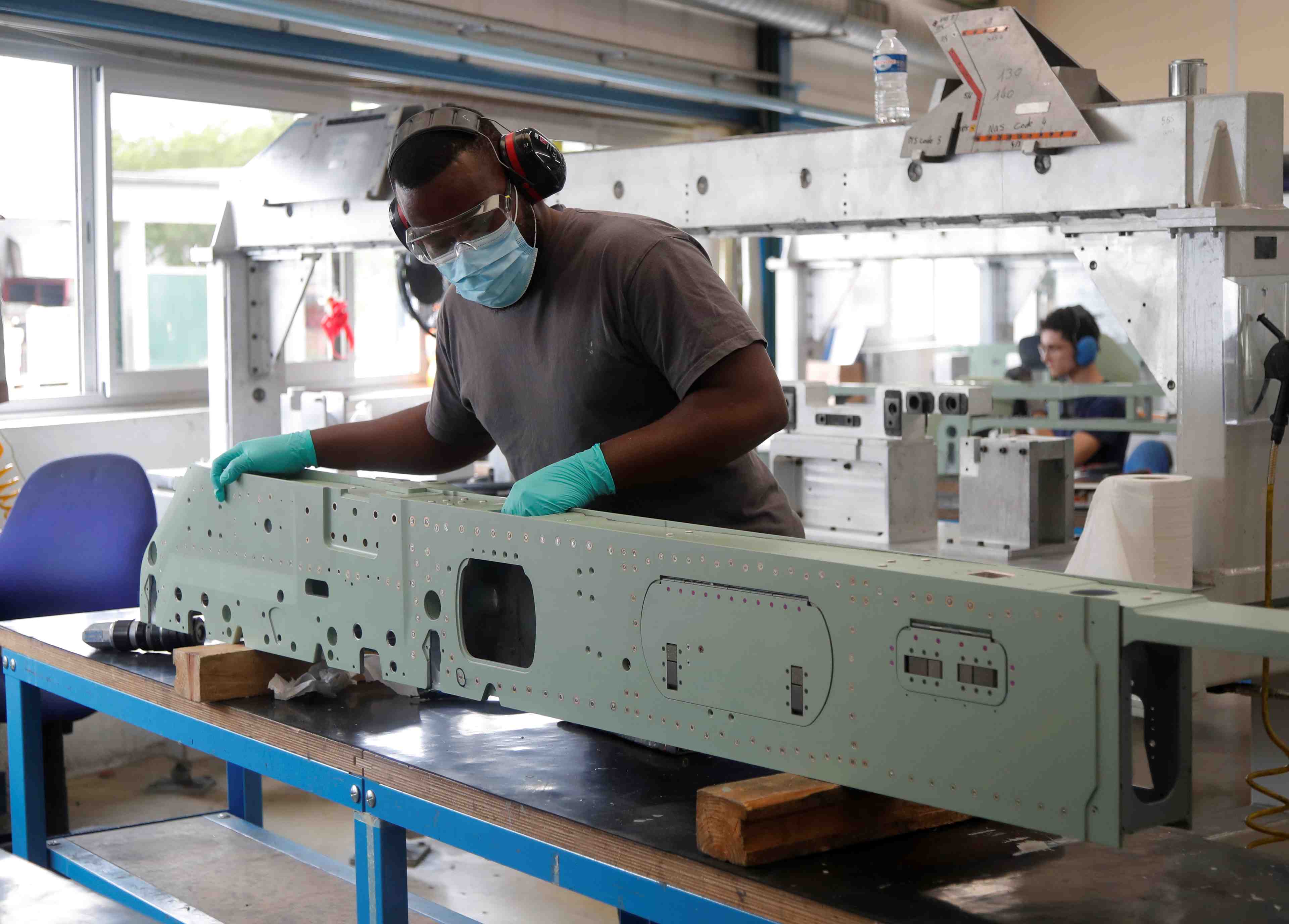 France: l'insee table sur une contraction de 9 a 10% du pib en 2020