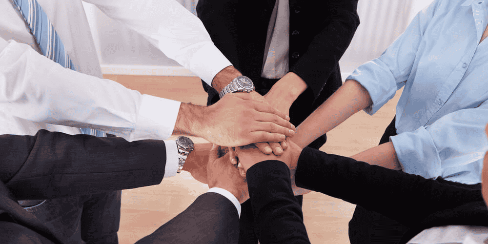 Selon le baromètre d'Harmonie Mutuelle, 75% des salariés d'Occitanie se sentent épanouis dans leur travail, mais 65% sont prêts à mettre le travail en second plan pour privilégier leur vie personnelle.