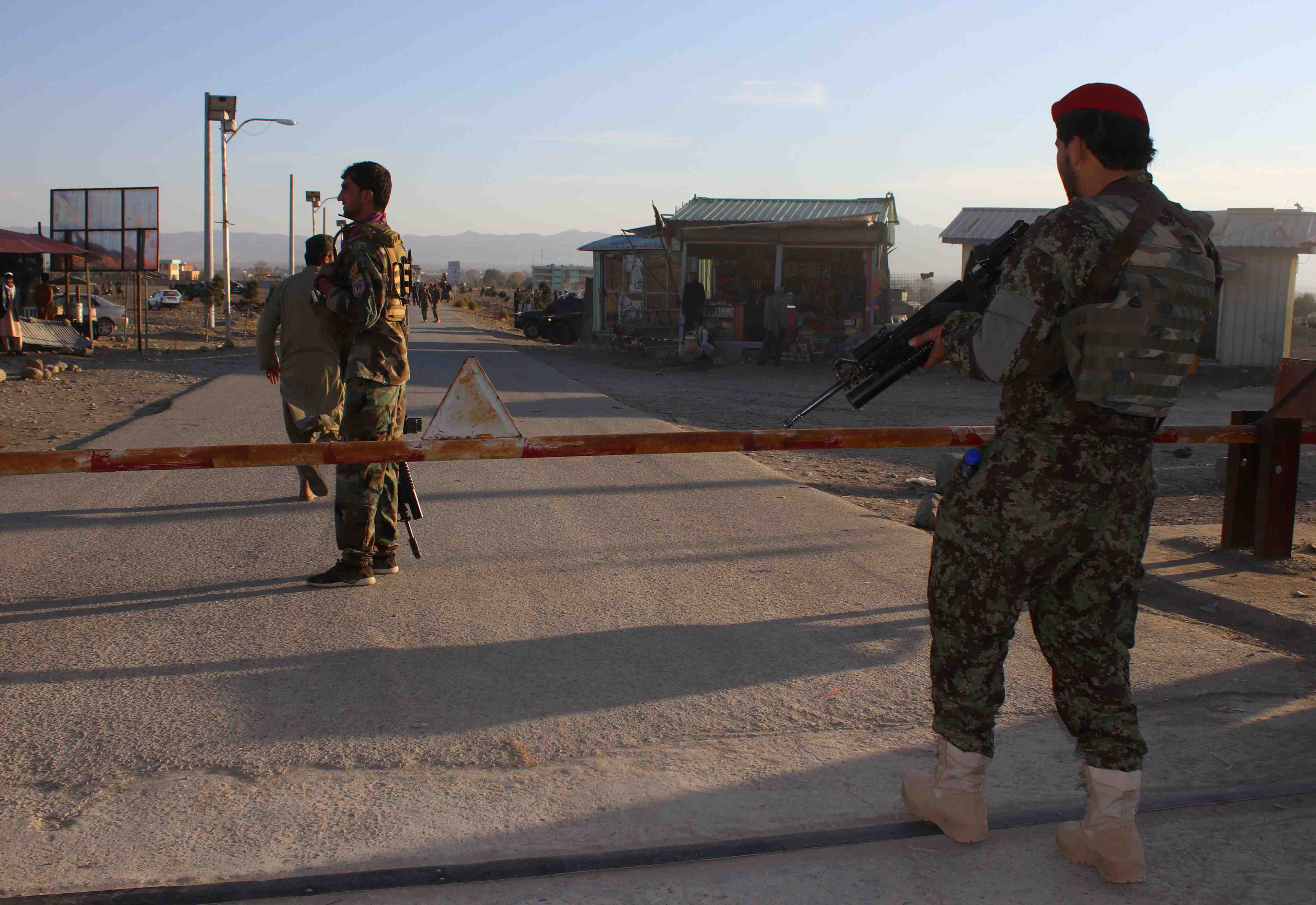 L'ei revendique un attentat commis sur une base de l'armee afghane