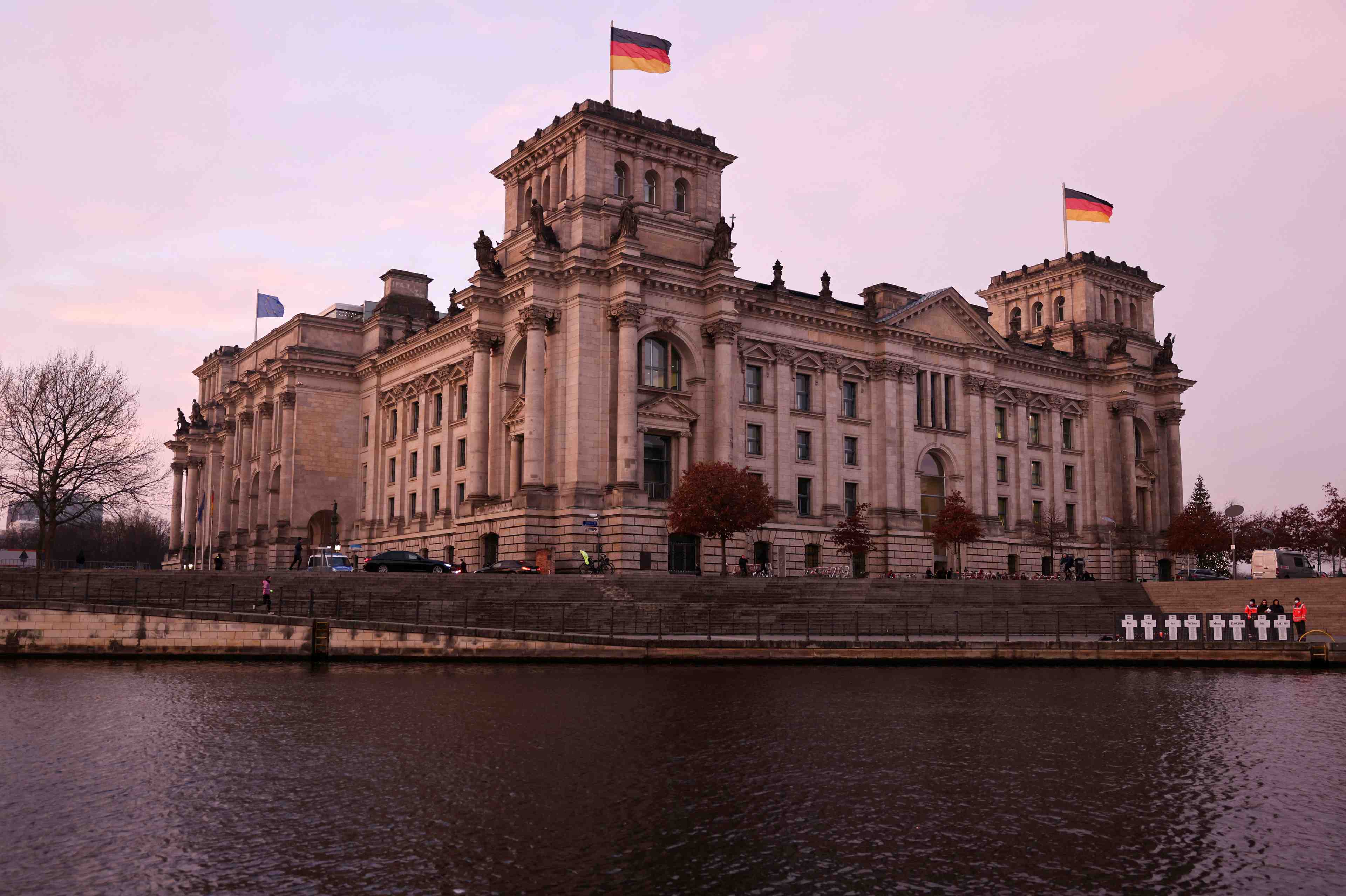 Coronavirus: l'allemagne veut revoir sa strategie vaccinale contre le covid-19