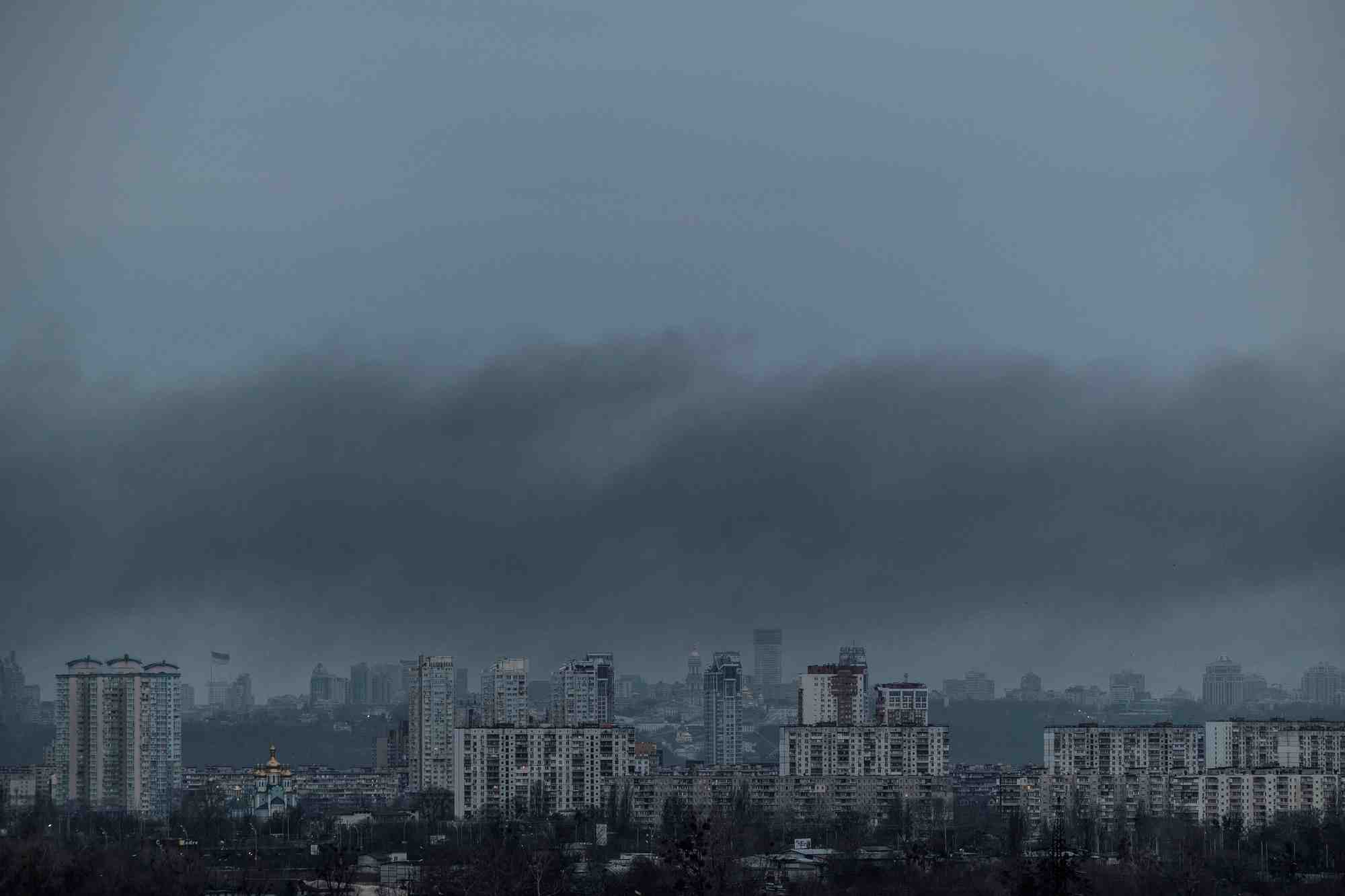Consequences d'une frappe de missile russe a kyiv