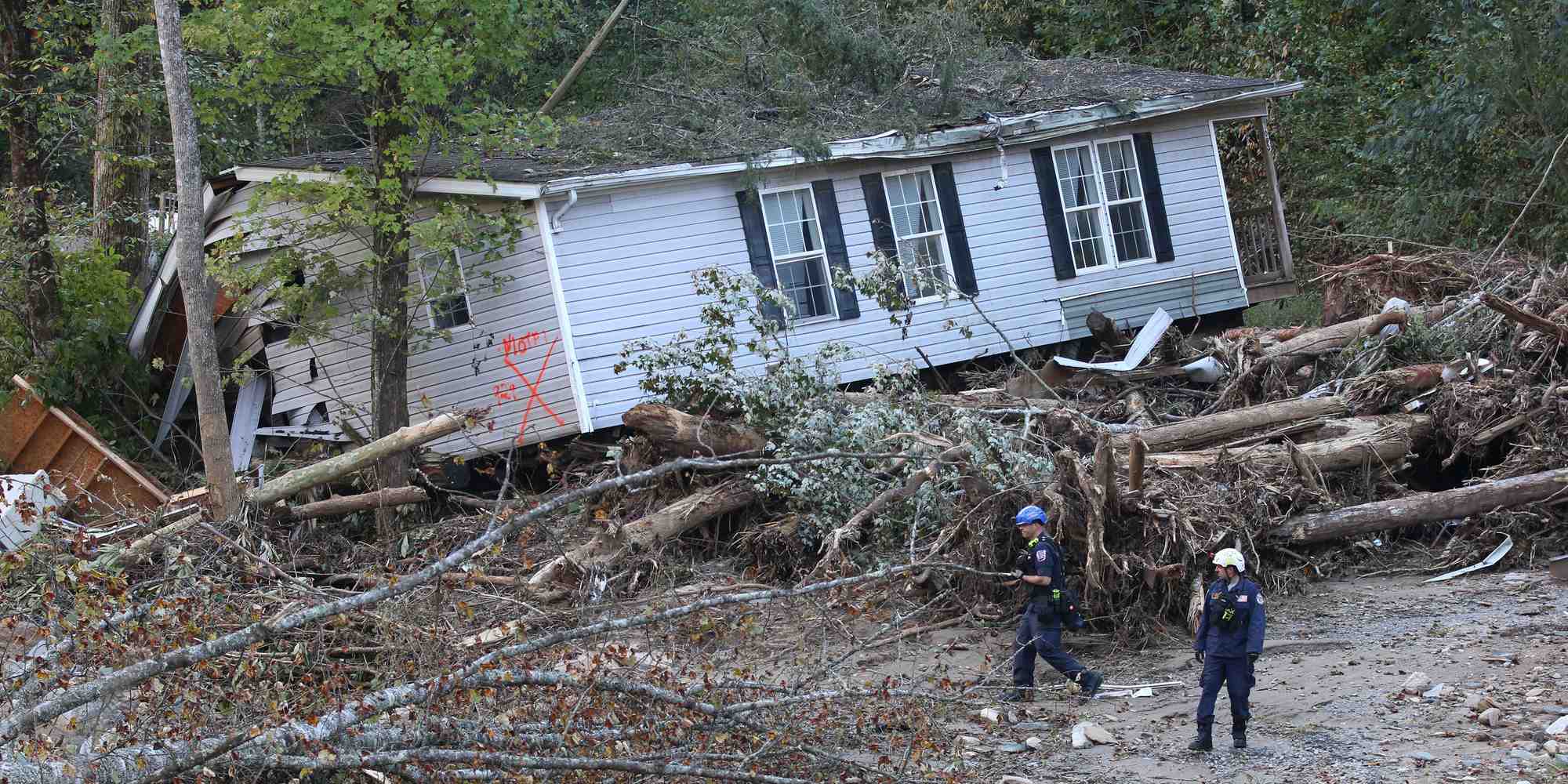 L'ouragan Hélène, qui a frappé le sud-est des États-Unis entre le 26 et le 29 septembre derniers, a causé au moins 230 morts et provoqué des dégâts considérables.
