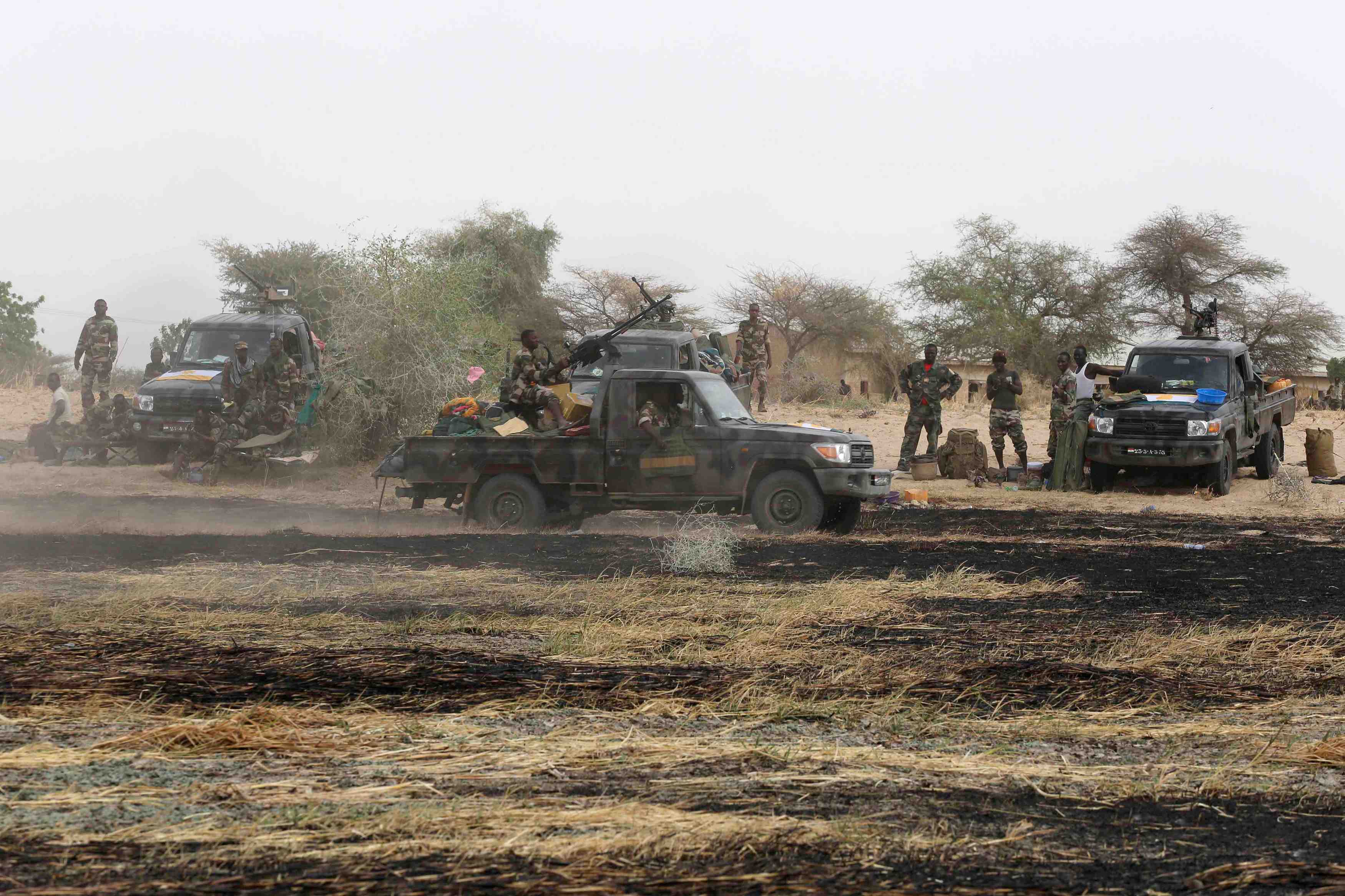 Decouverte d’une fosse commune pres d'une ville reprise a boko haram dans le nord-est du nigeria