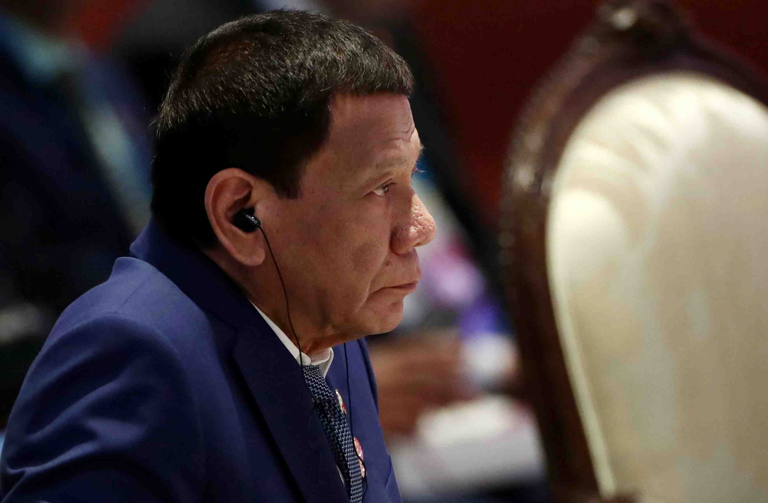 Coronavirus: "tuez-les", dit le president philippin a propos des contrevenants