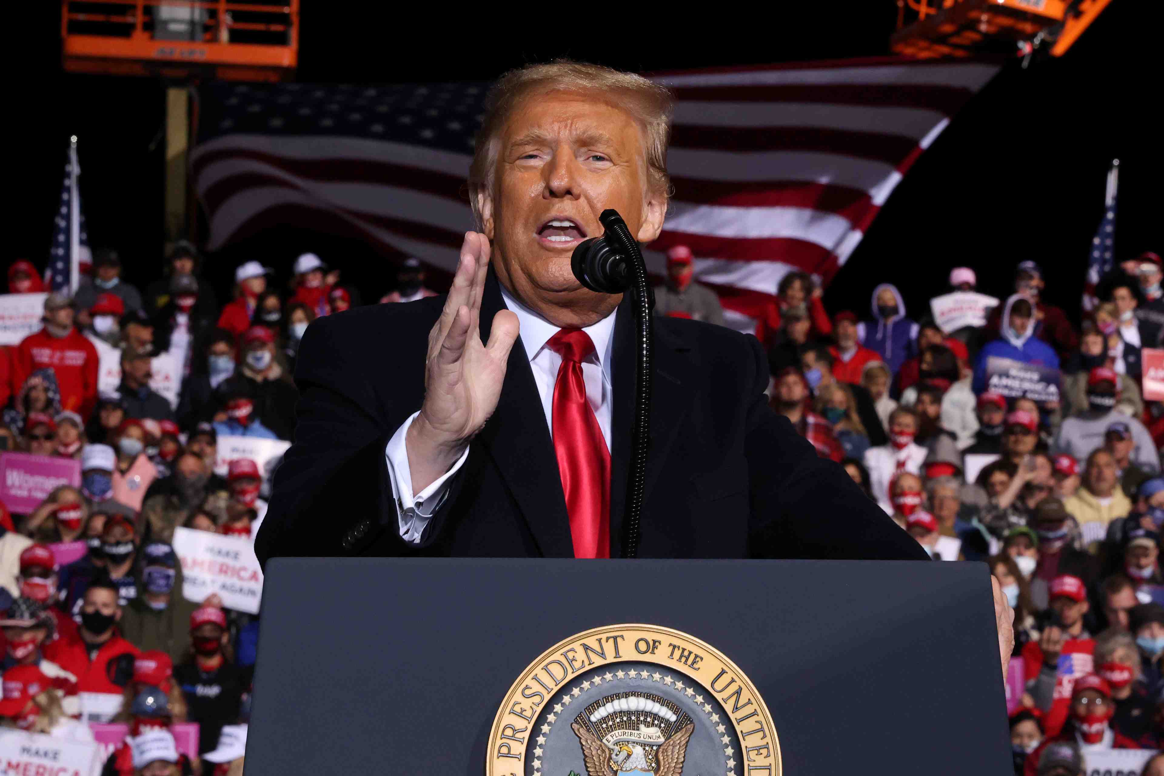 Usa 2020: trump, en pennsylvanie, critique le programme environnemental de biden