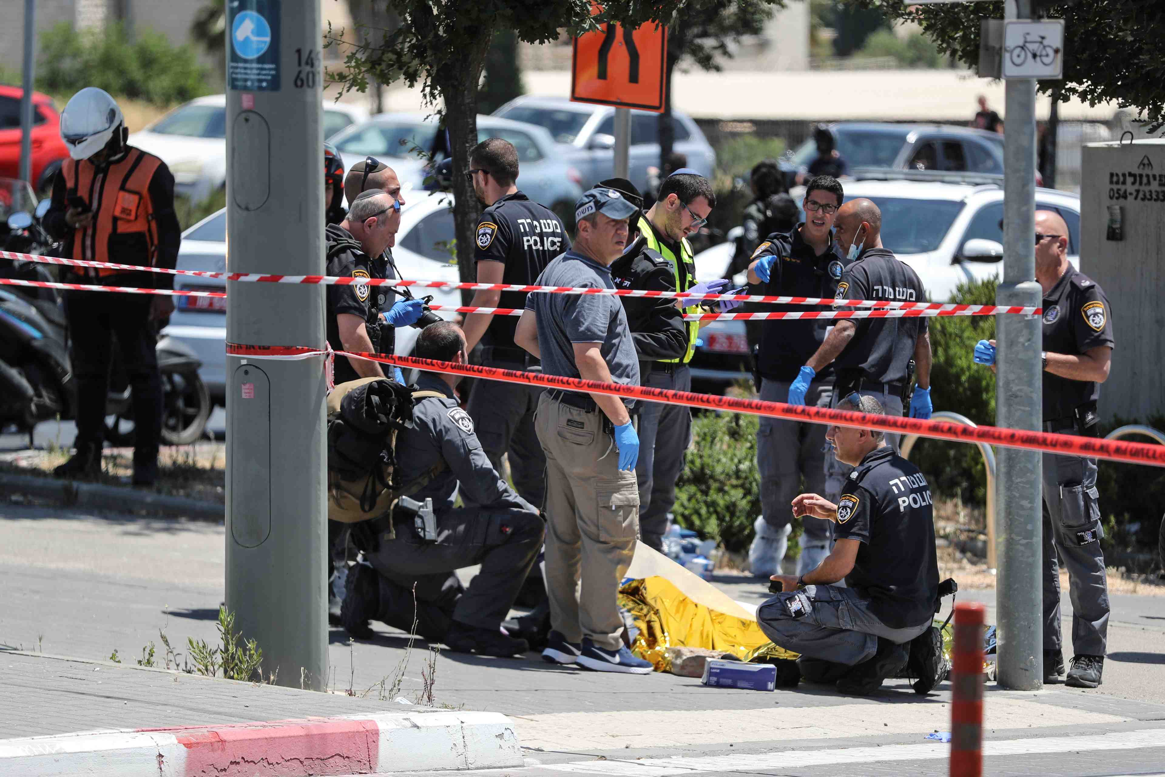 Deux israeliens blesses dans une attaque au couteau a jerusalem