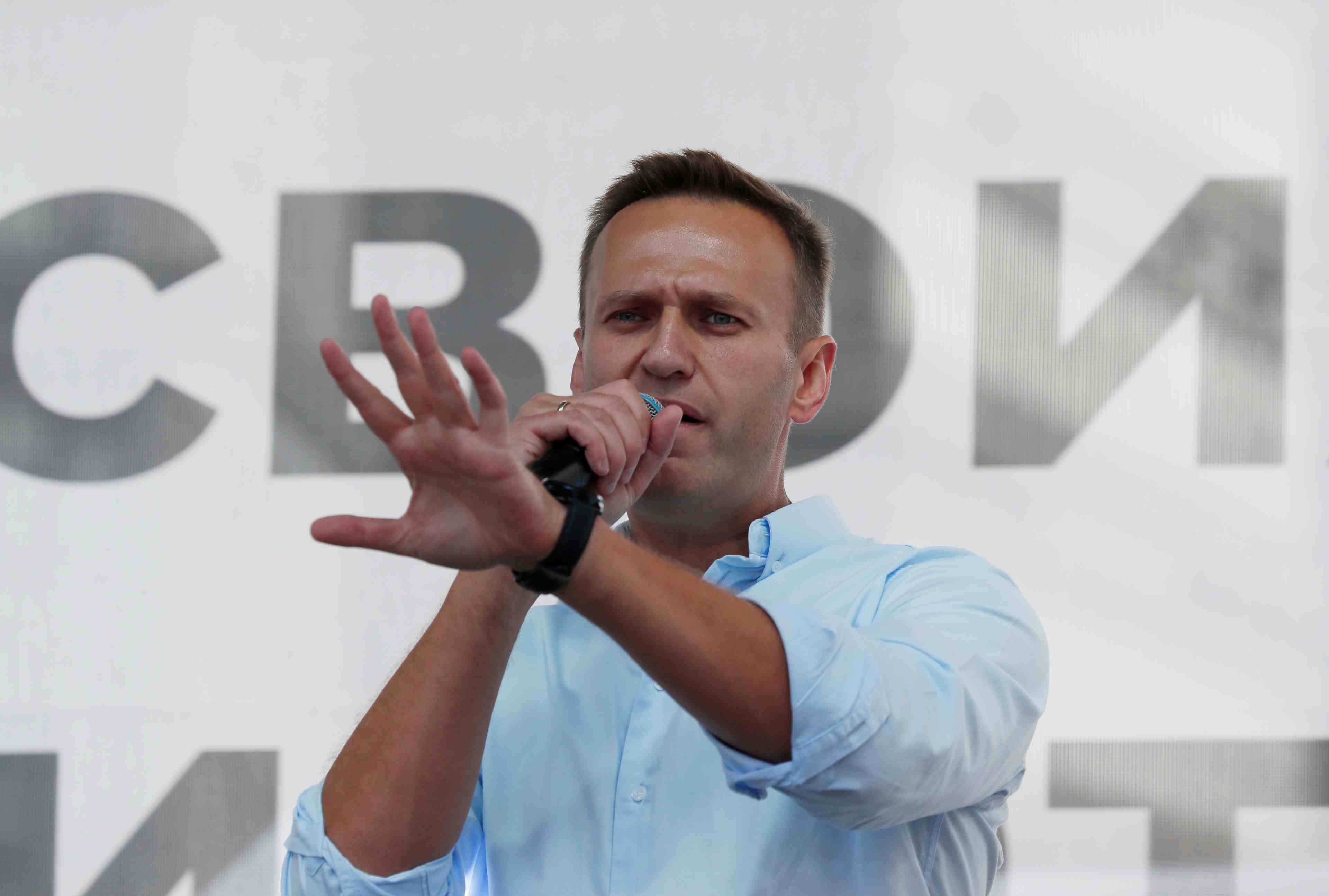 Moscou gele des comptes bancaires lies a l'opposant navalny