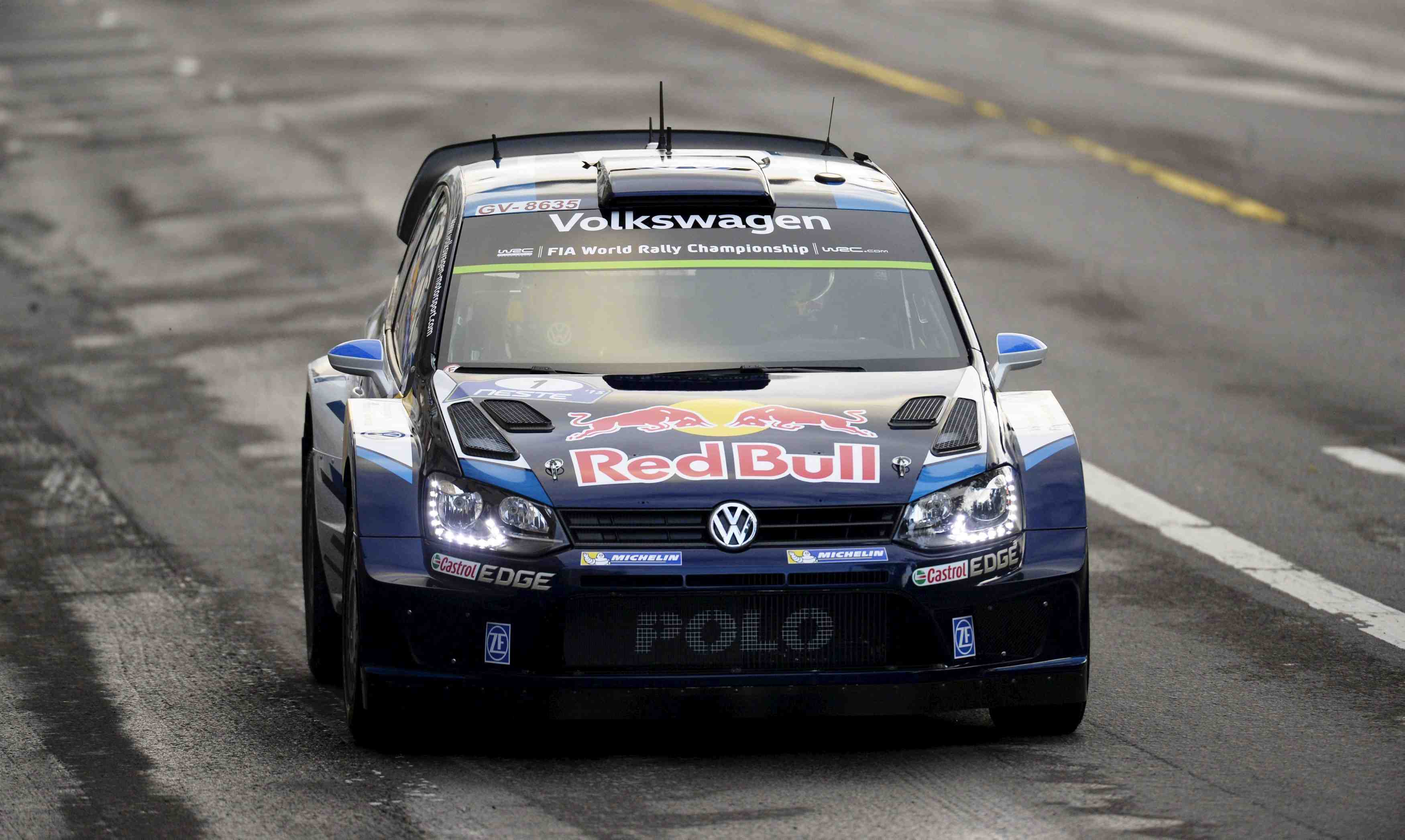 Ogier prend les renes du rallye de finlande