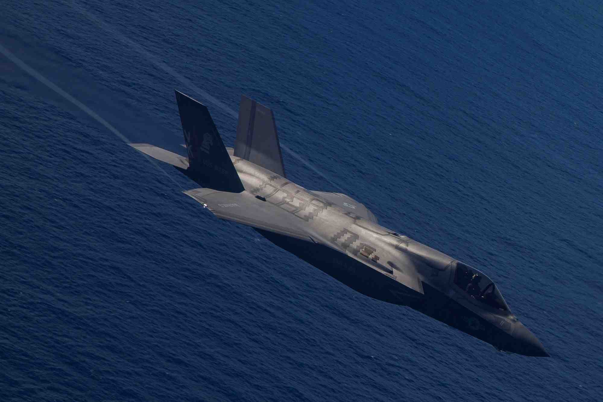 Singapour prevoit d'acheter quatre f-35 de lockheed martin