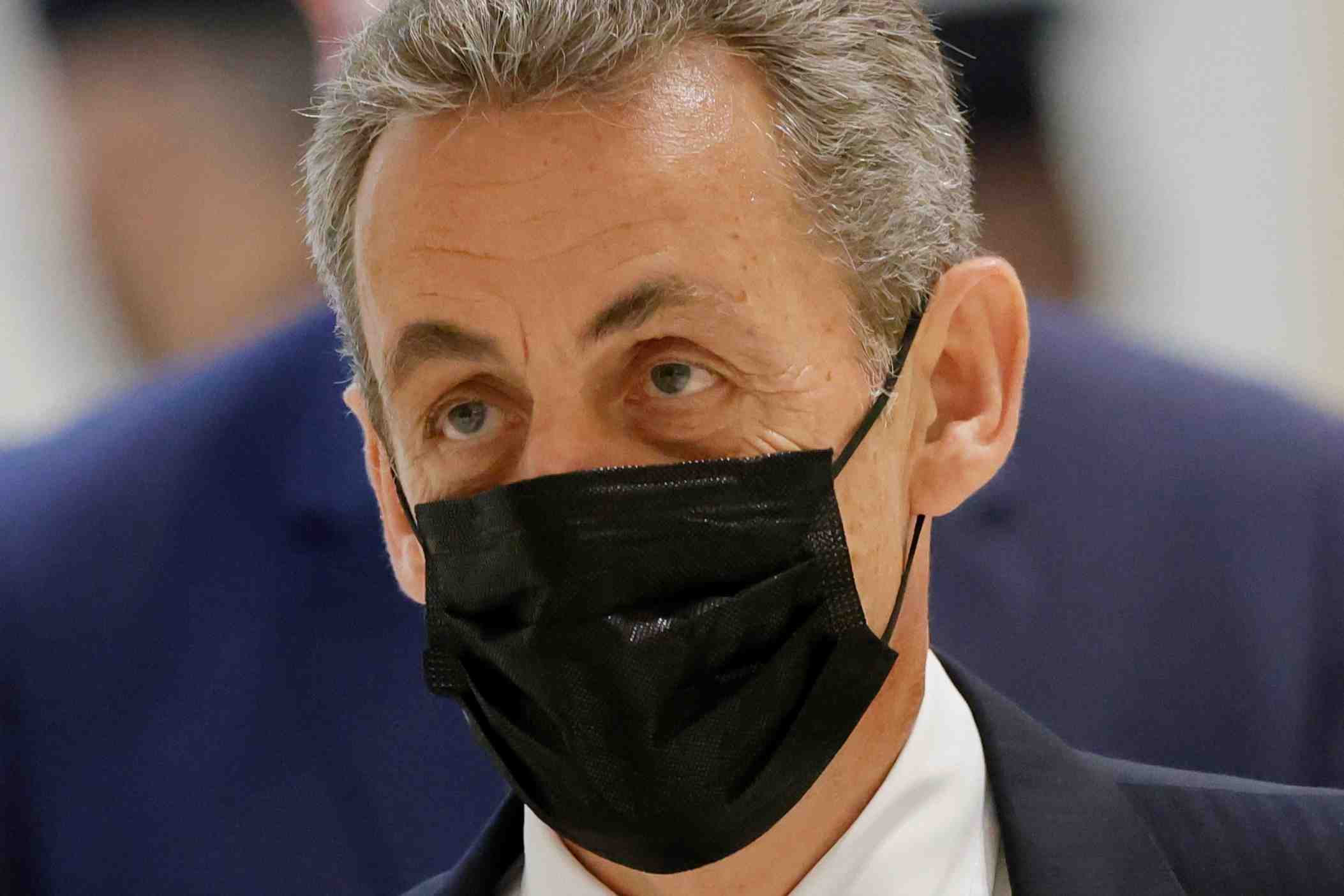 France: "les gens ne sont dupes de rien", dit sarkozy