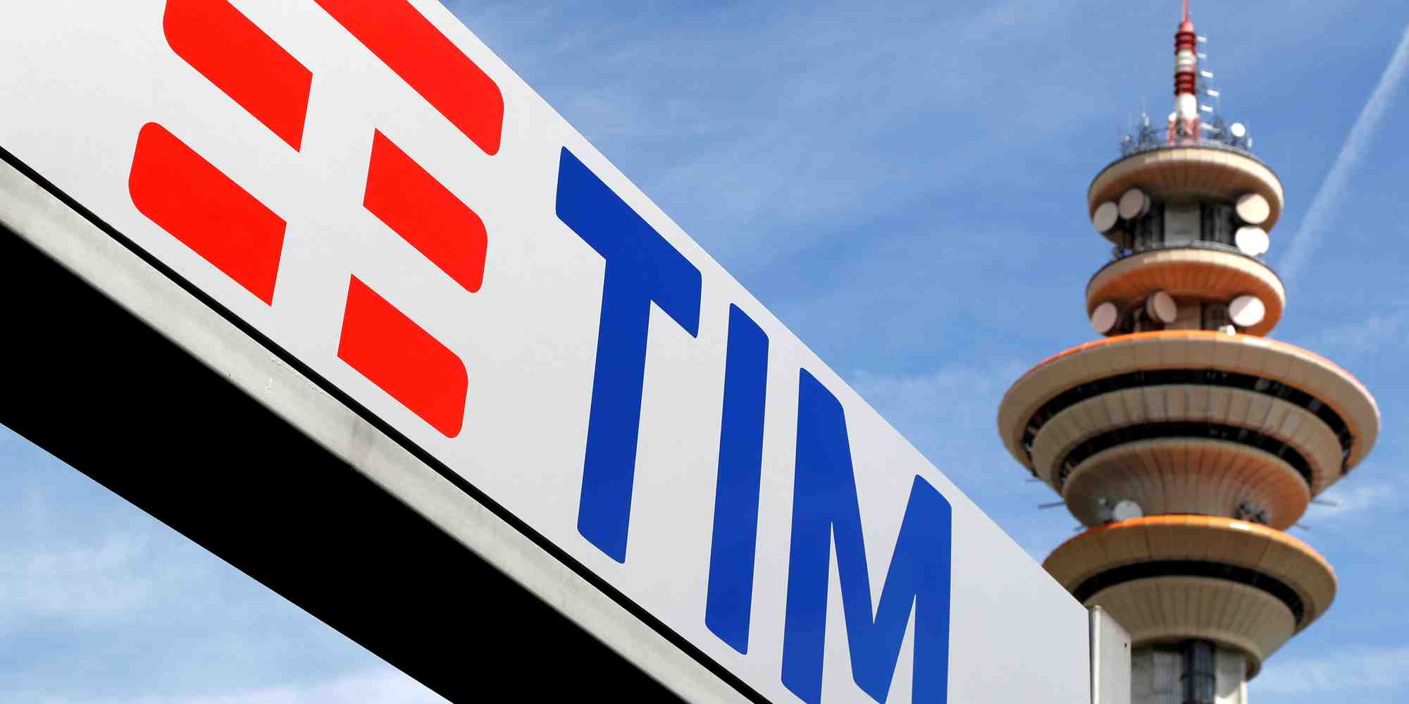 Telecom italia prevoit de supprimer jusqu'a 1.300 postes en italie