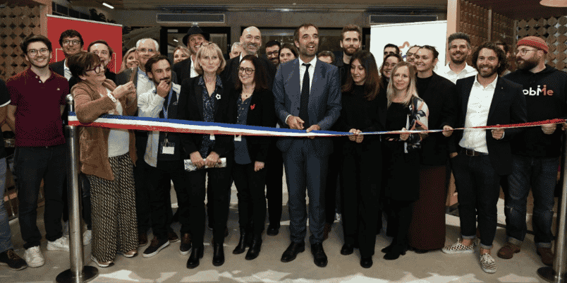 La Halle de l'Innovation, située dans le quartier Cambacérès à Montpellier, a été inaugurée le 18 octobre 2023, en présence du président de la Métropole, Michaël Delafosse, de la vice-présidente de la Métropole Hind Emad, de la directrice du BIC Isabelle Prévot, et des entreprises et associations hébergées.