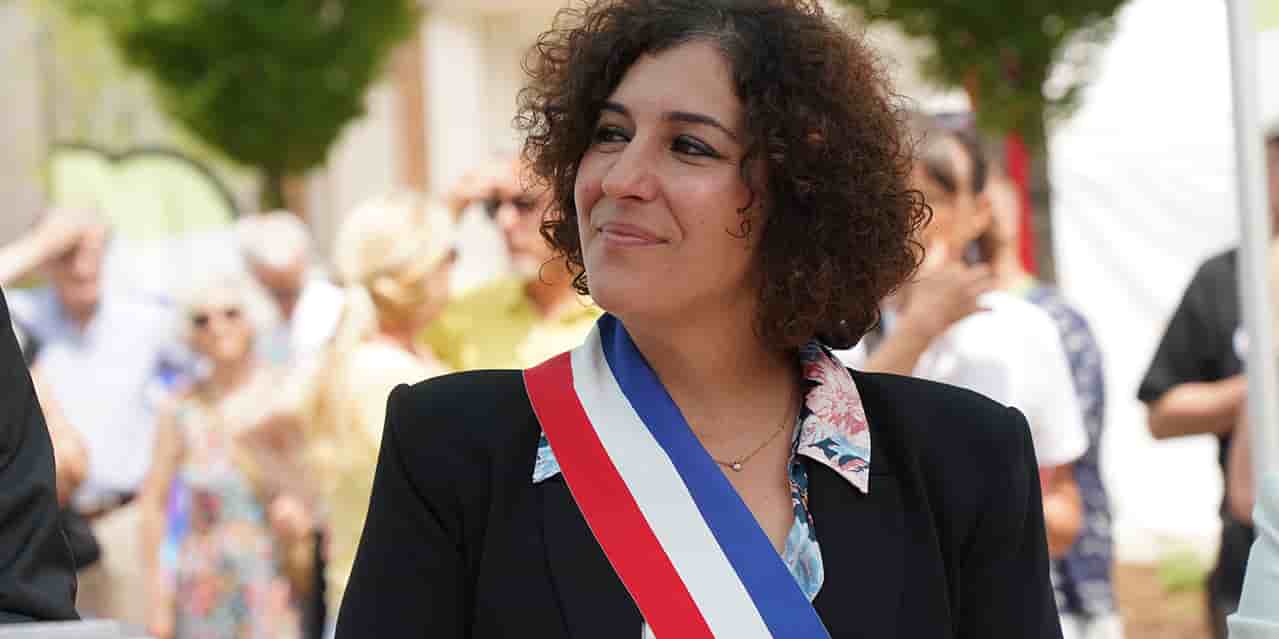 Nadège Azzaz, maire de Châtillon.