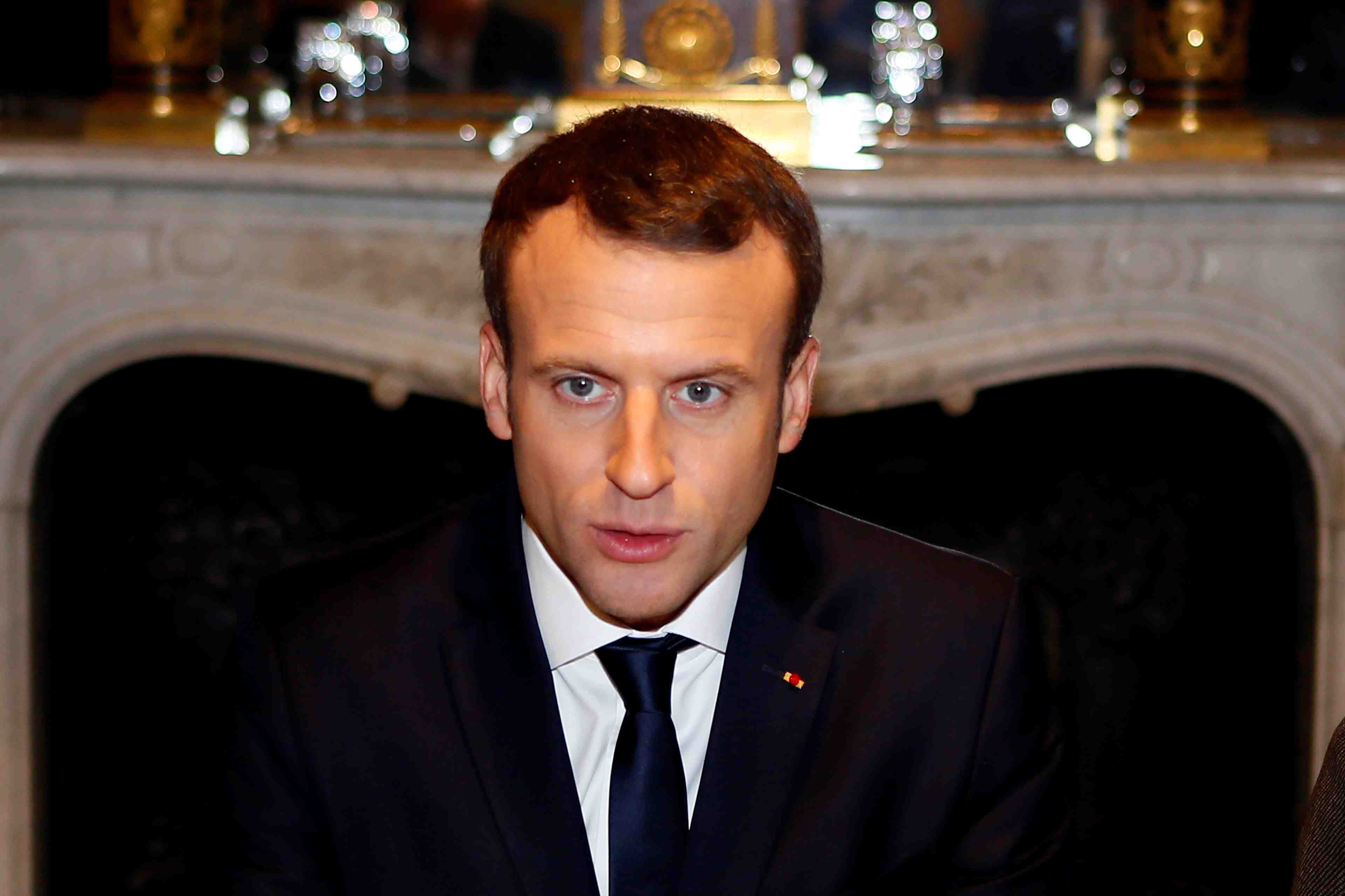 La france mene la guerre contre iyad ag ghali, dit macron