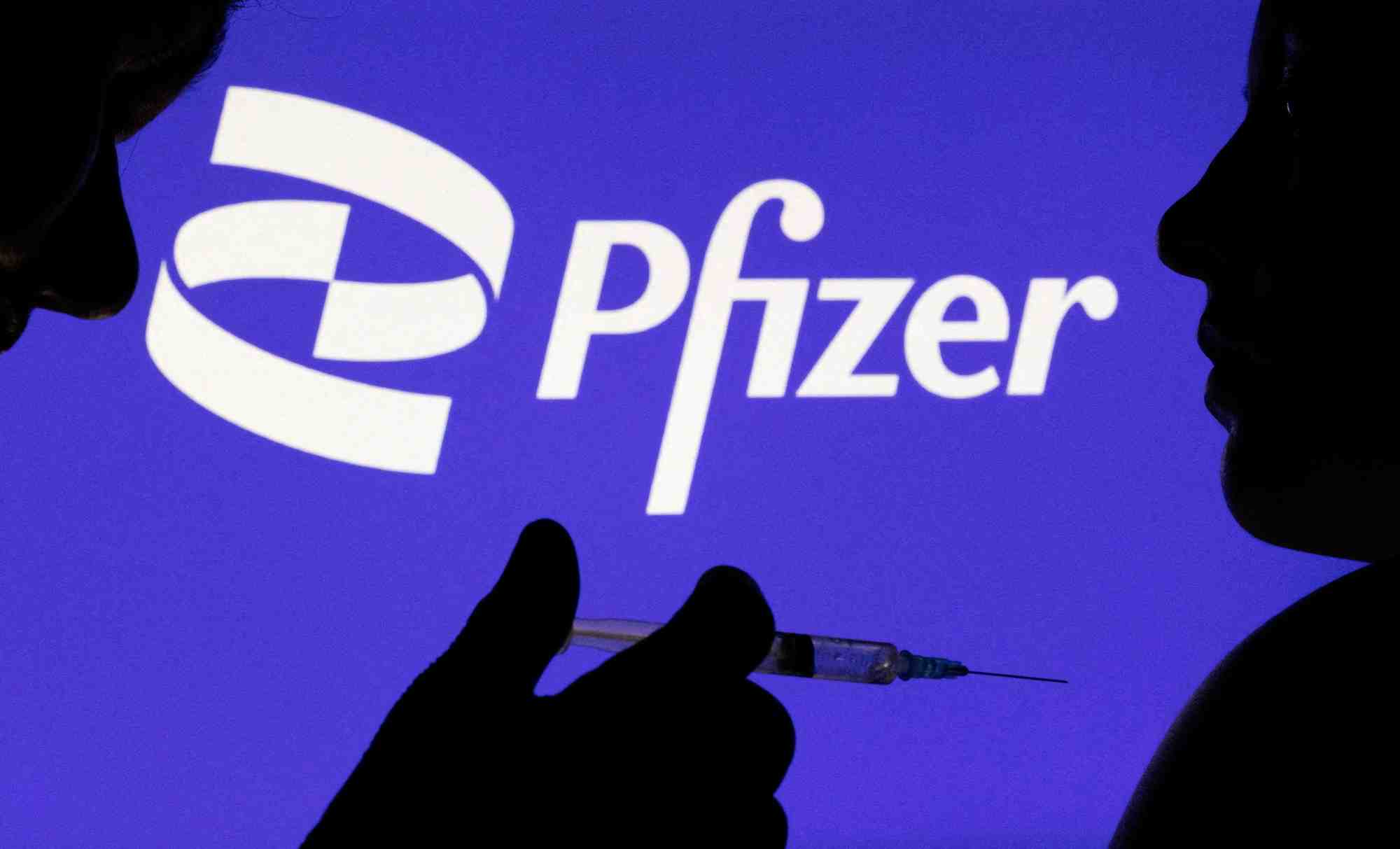 Pfizer lance une nouvelle phase d'essai sur un vaccin "ameliore" contre omicron