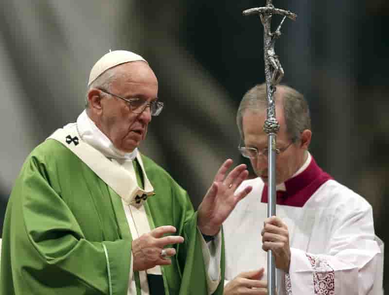 Ouverture du vatican sur les divorces, pas sur les homosexuels