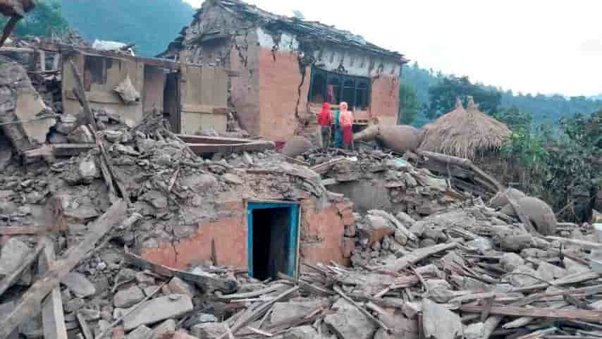 Un tremblement de terre frappe le nepal