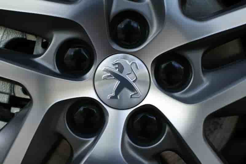 Peugeot revient dans le cac 40