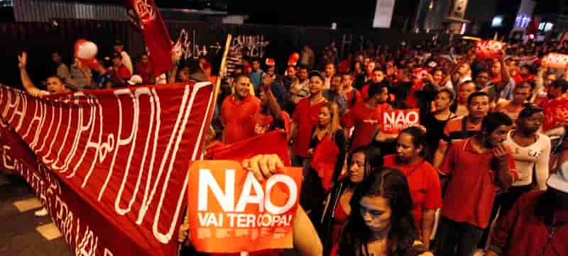 Les Sans-Toit manifestent contre le coût du Mondial au Brésil