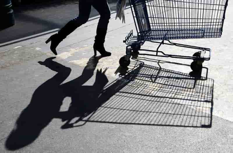 France: la consommation des menages repart en hausse en juillet