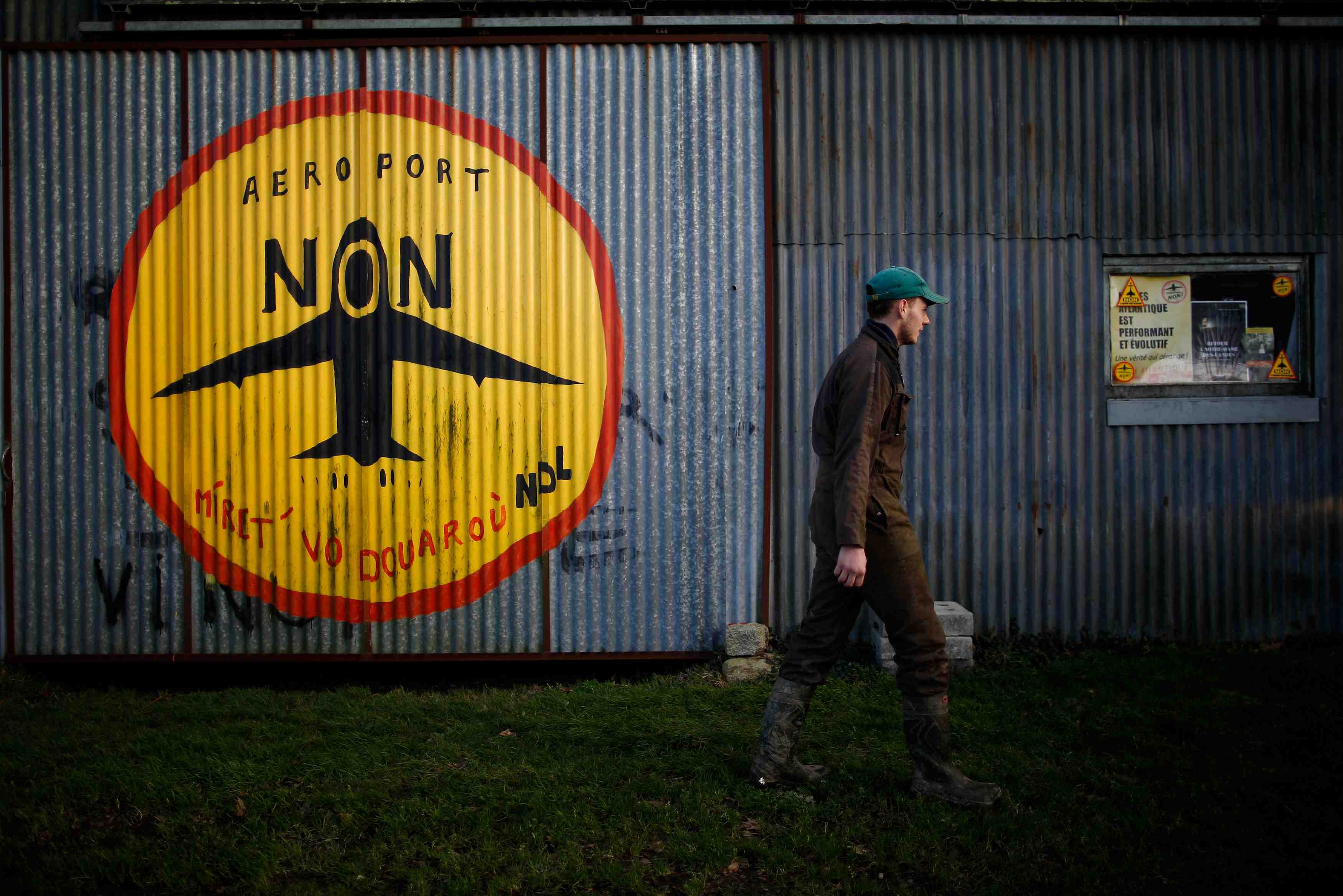 Le gouvernement renonce a l'aeroport de notre-dame-des-landes