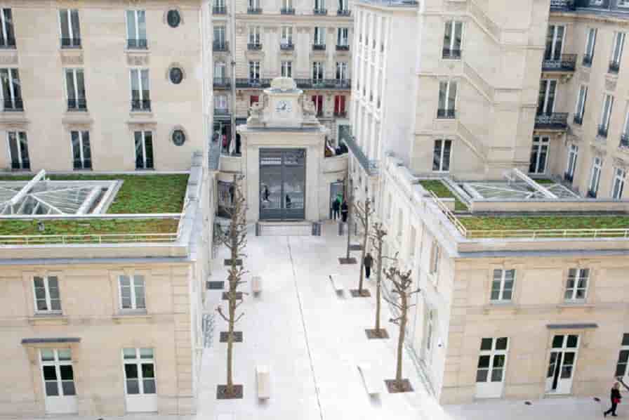 Siège de Covéa, rue Saint-Lazare, dans le 8e arrondissement de Paris