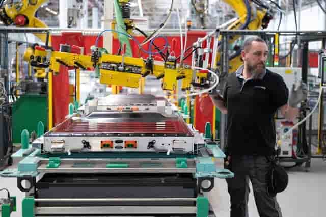 En France, la productivité demeure inférieure de 3,5 % à son niveau d’avant pandémie.
