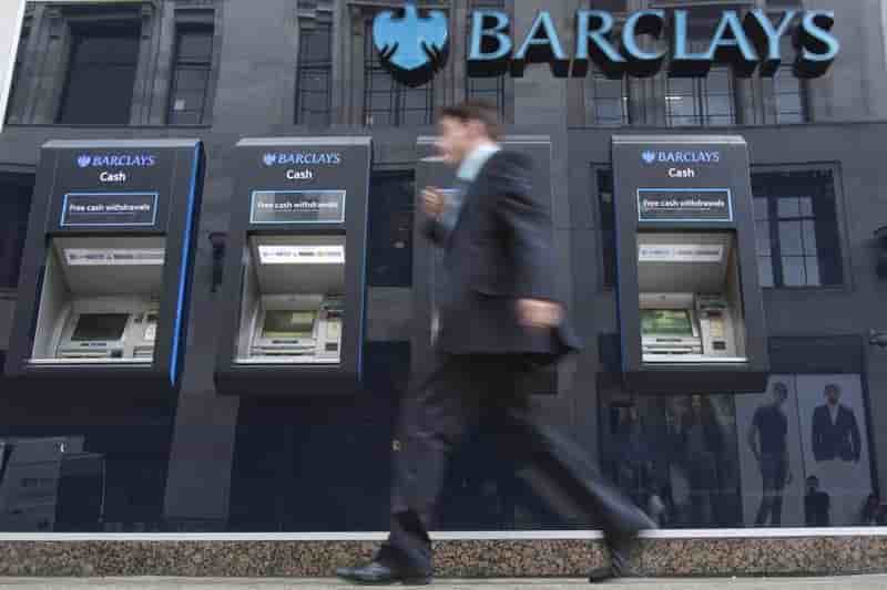 Le procureur de New York engage des poursuites contre Barclays