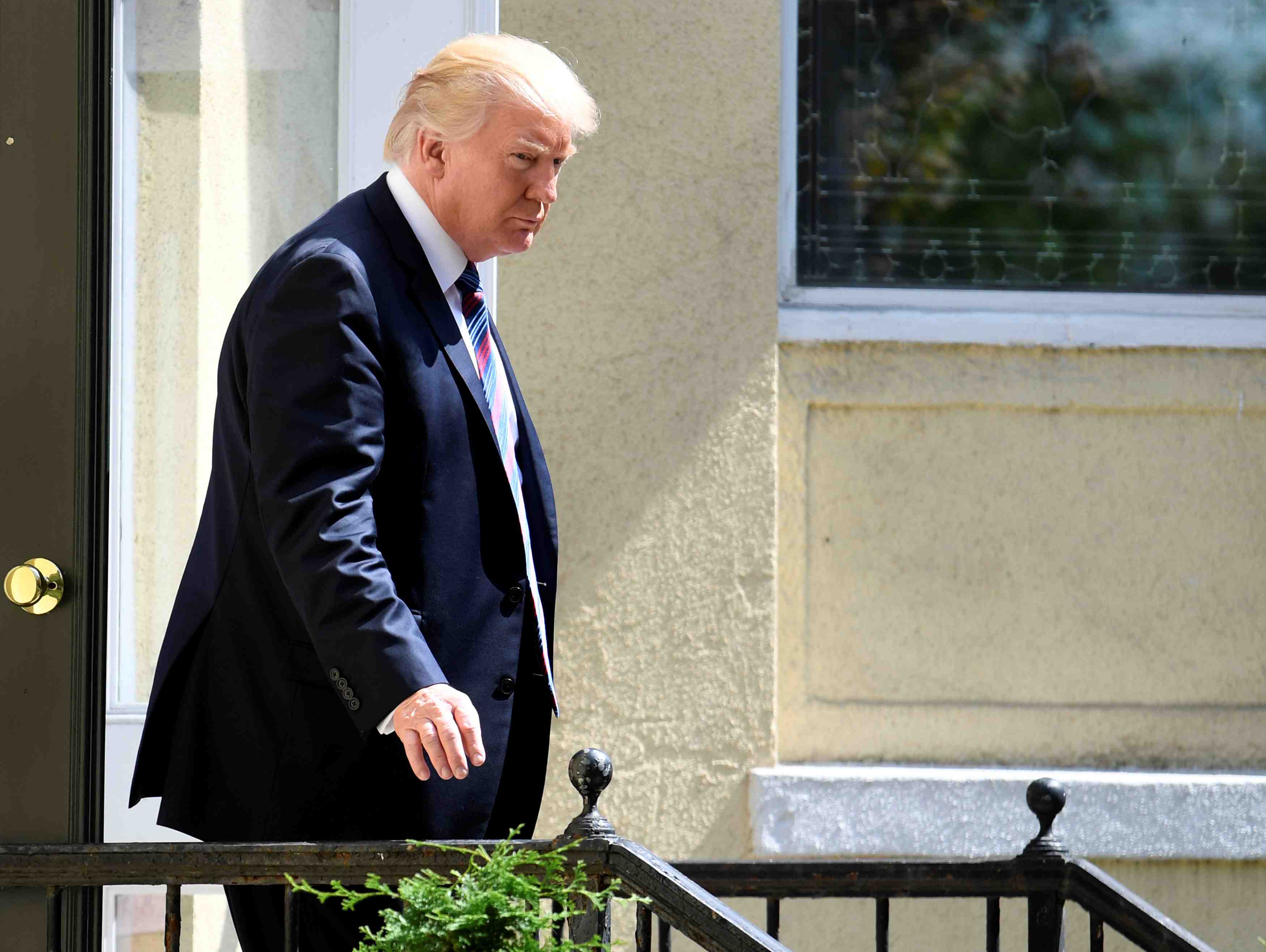Trump dit reflechir a un embargo sur la coree du nord
