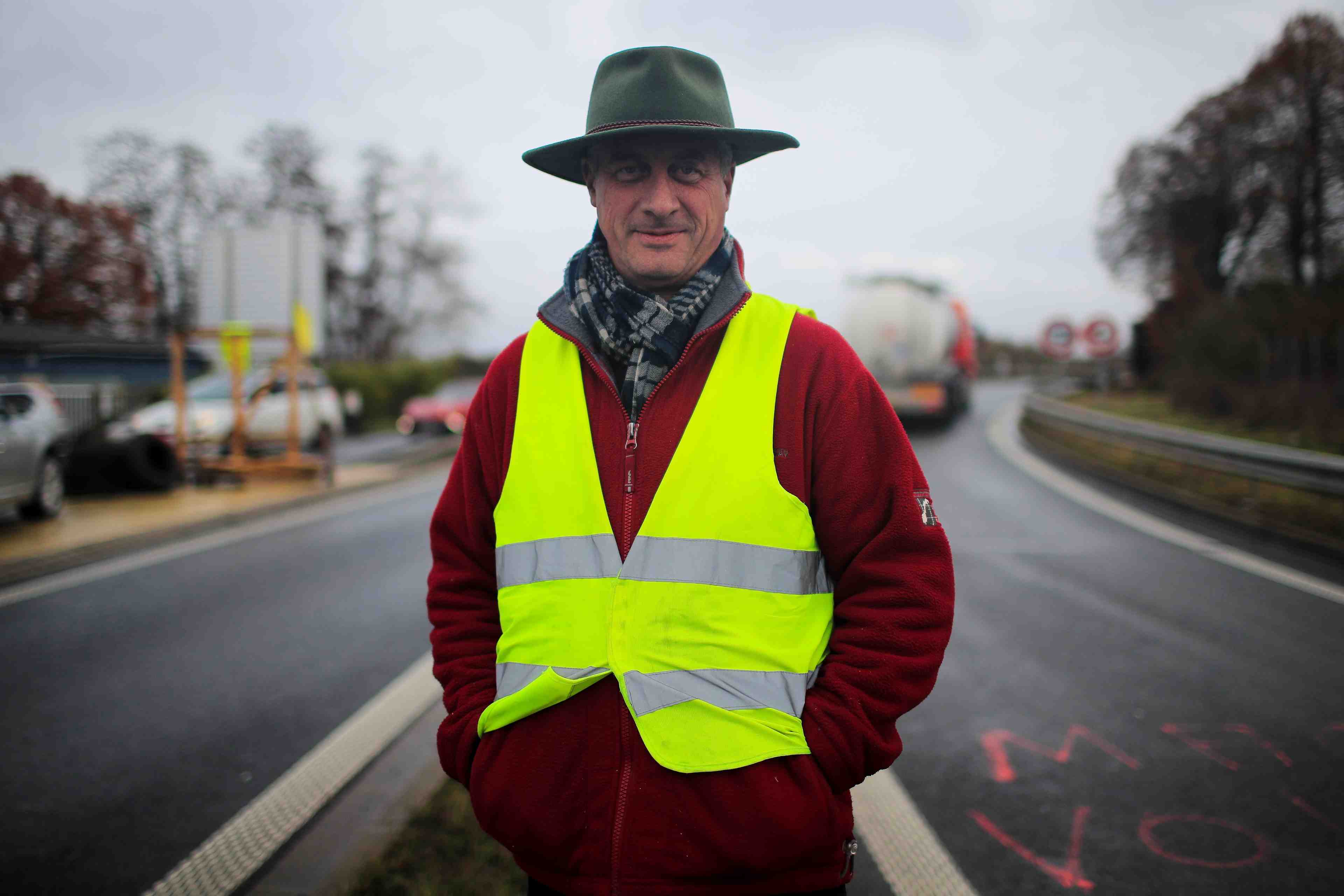 Soutien aux "gilets jaunes" en forme d'impasse pour l'executif