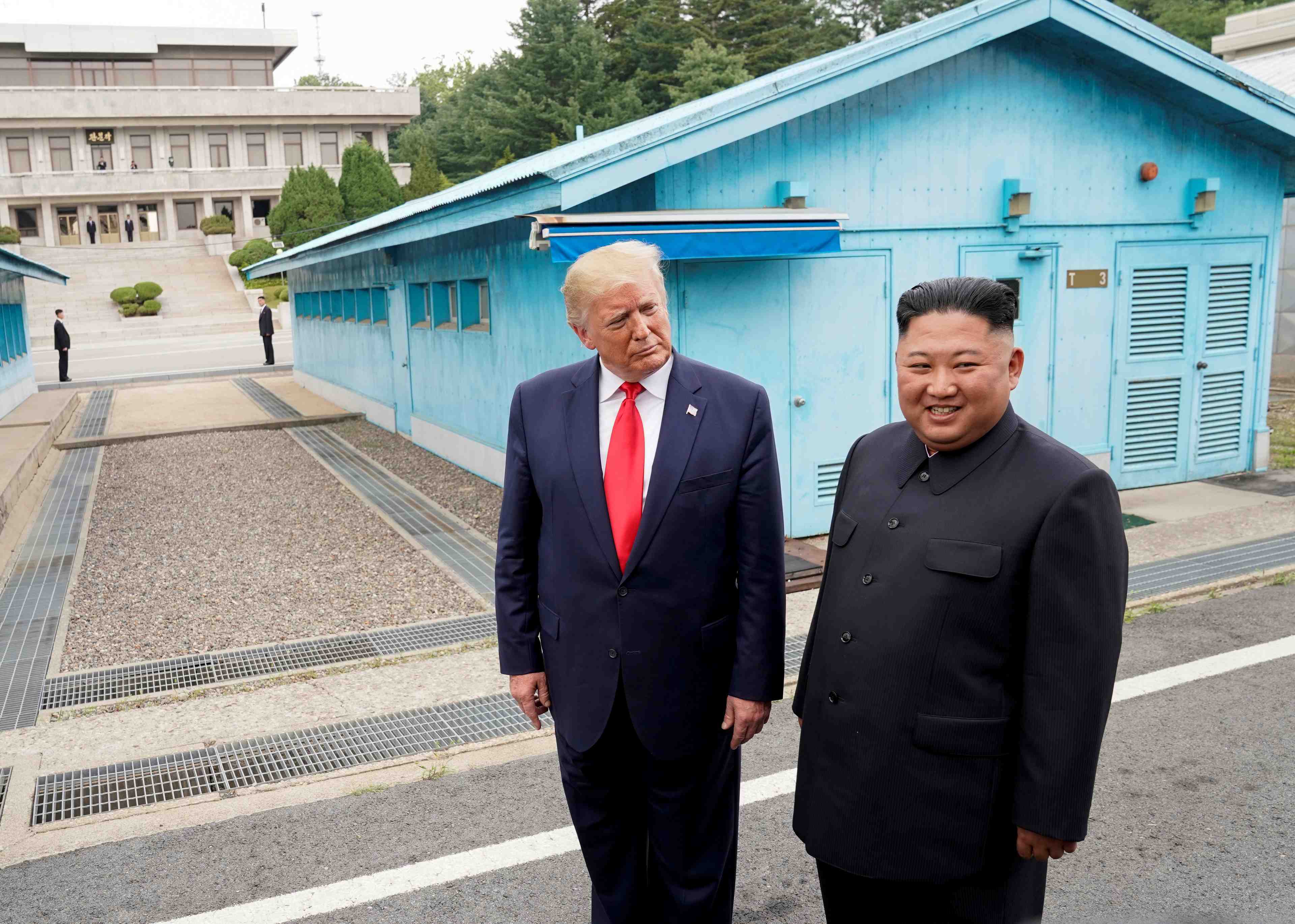 Dans une nouvelle lettre, kim jong-un invite trump a pyongyang