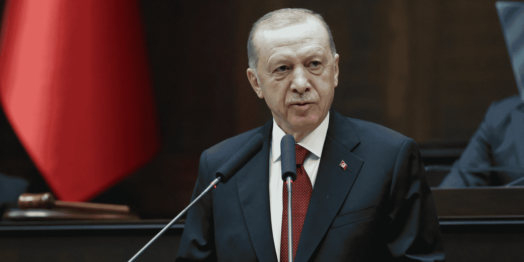 Recep Tayyip Erdogan s'était engagé à ne jamais autoriser la banque centrale à relever son taux directeur tant qu'il serait président, avant de changer de cap.