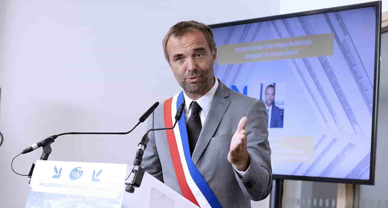 Michael Delafosse, le 13 juin 2025 à Montpellier, lors de l'inauguration du Site Unique de Biologie au CHU.