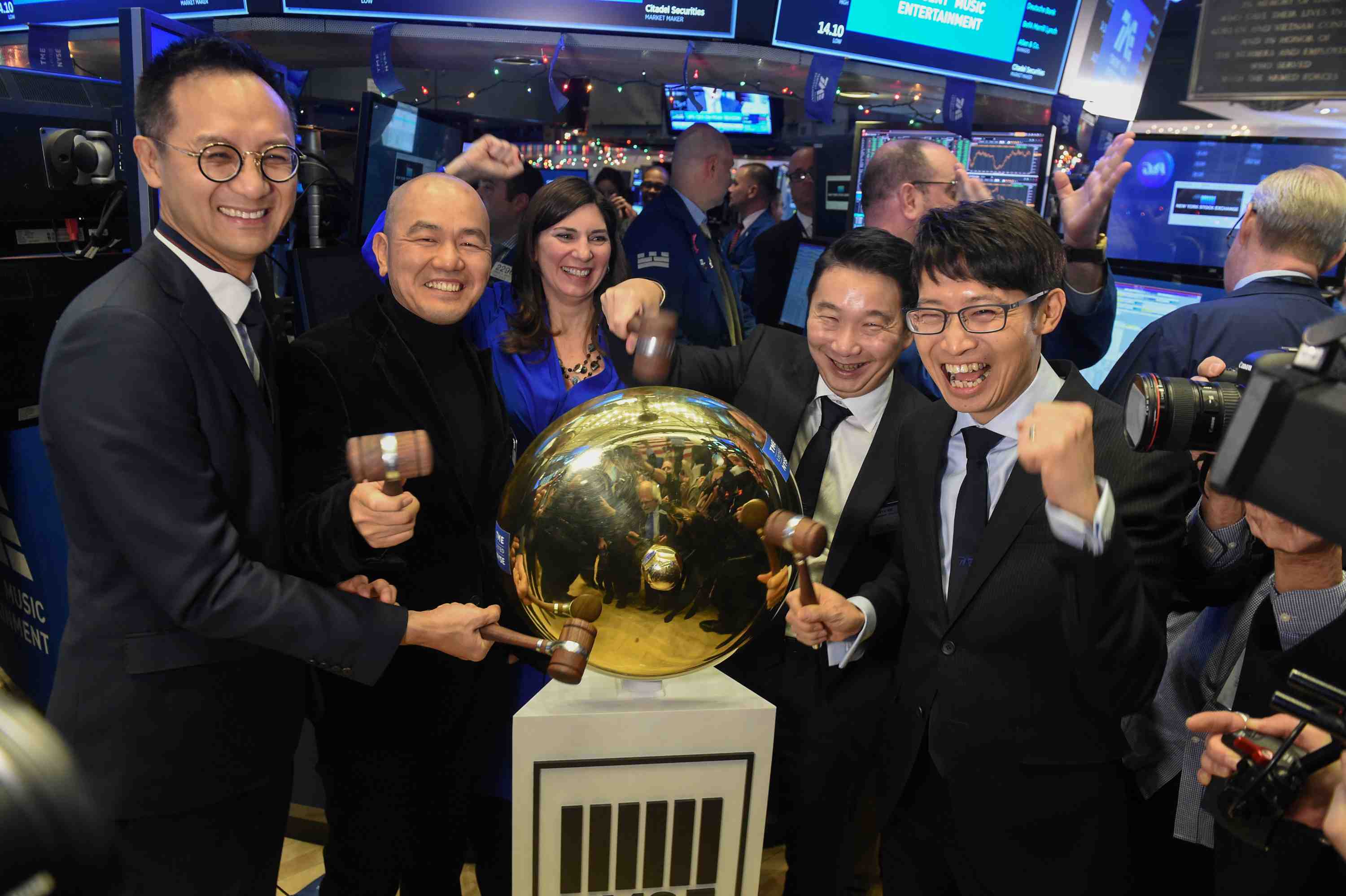Le marche salue l'entree de tencent music a wall street