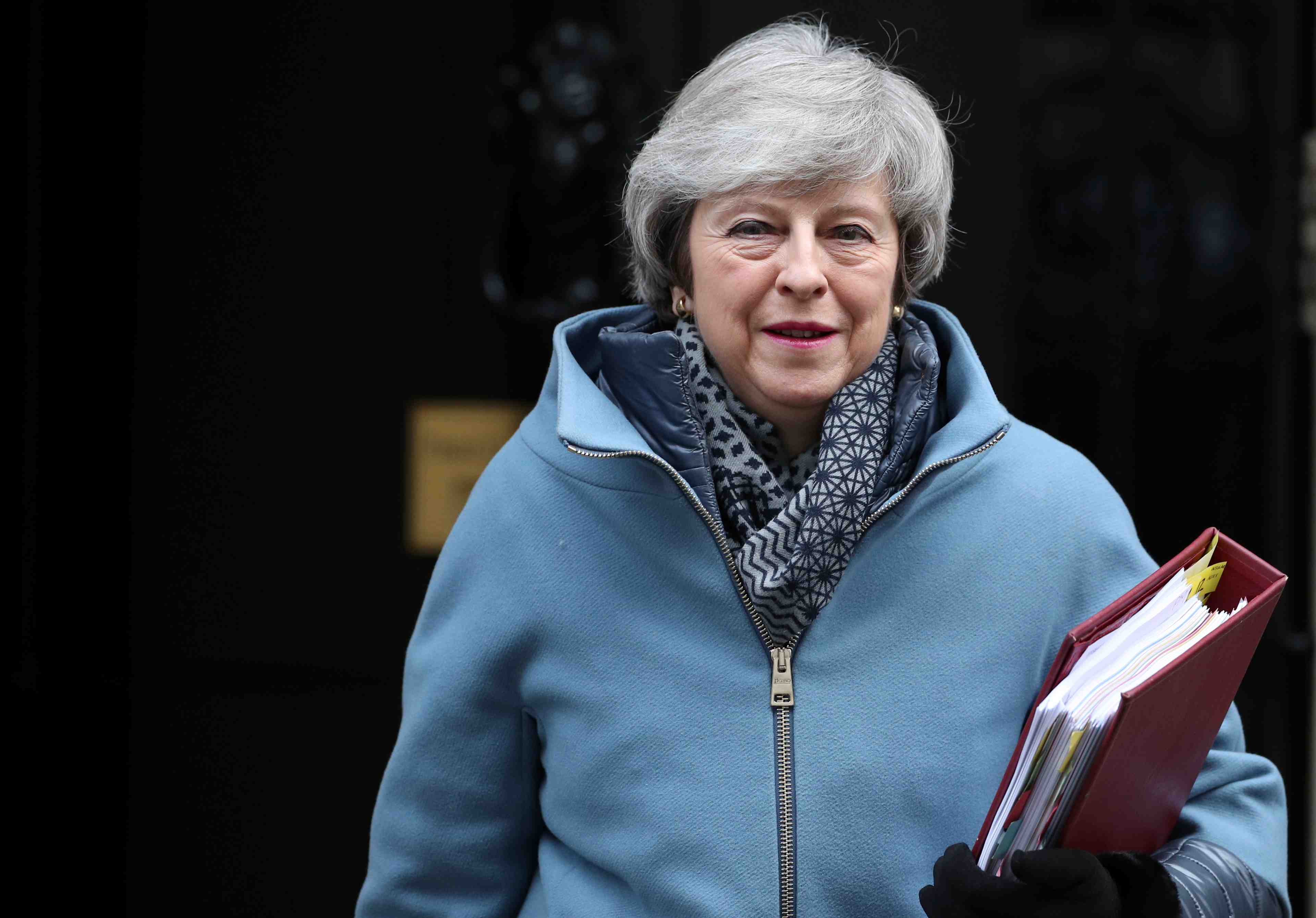 May de nouveau a bruxelles la semaine prochaine pour voir juncker