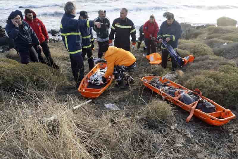 Une femme et deux enfants migrants noyes au large de lesbos