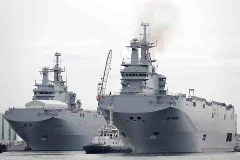 Dcns livre son second porte-helicopteres a l'egypte