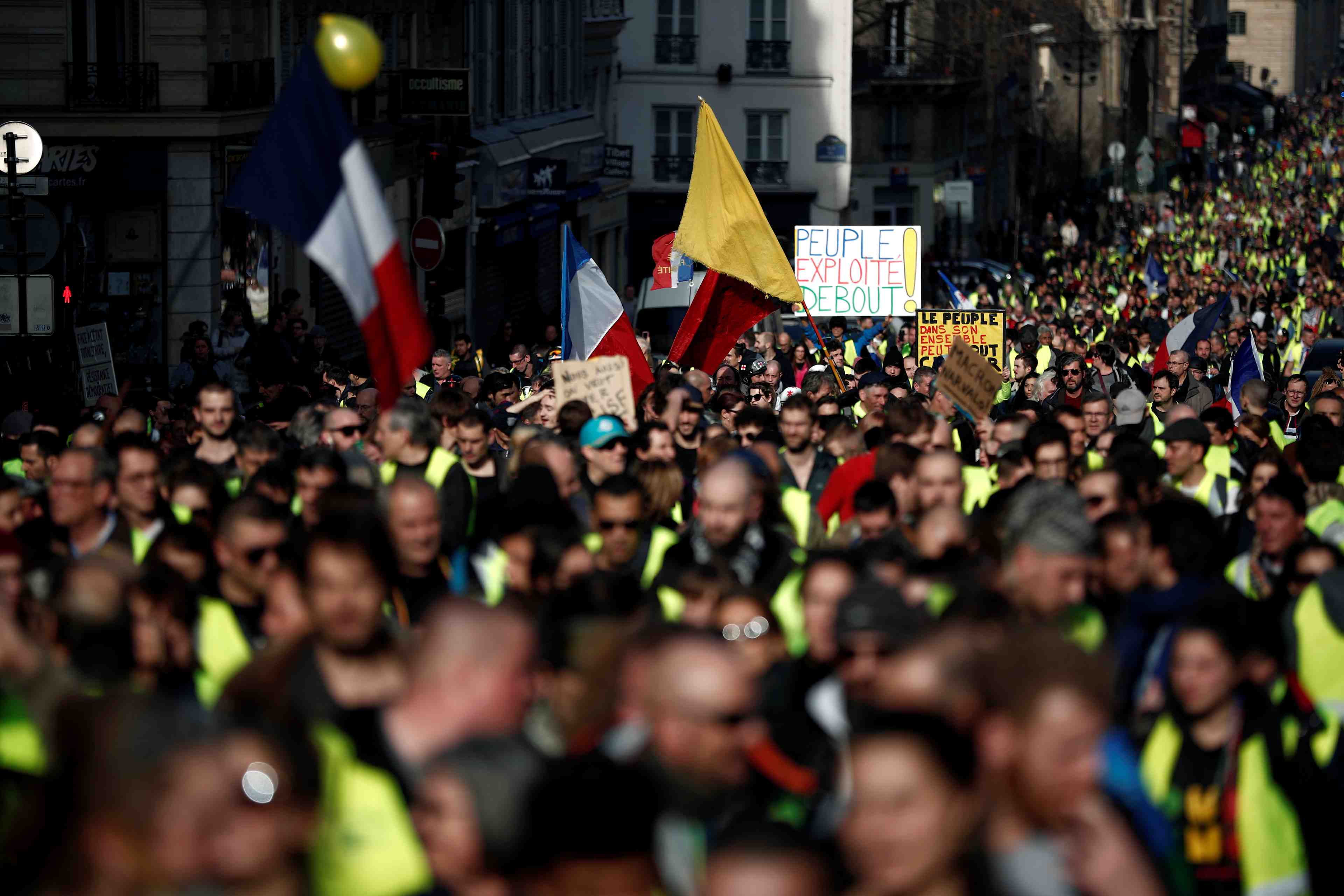Le soutien aux "gilets jaunes" continue a s'effriter